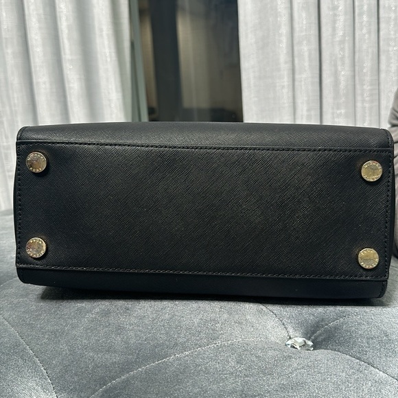 Michael Kors Black Handbag Selma Bag Women’s Black Handbags Satchel Handbags - Picture 10 of 15